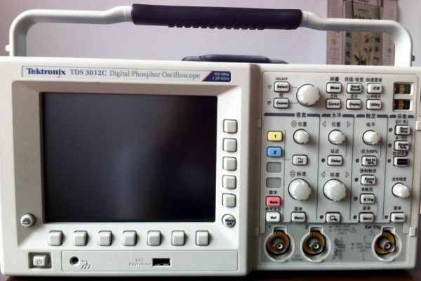 Tektronix(̩) TDS3012C֟ɹʾ