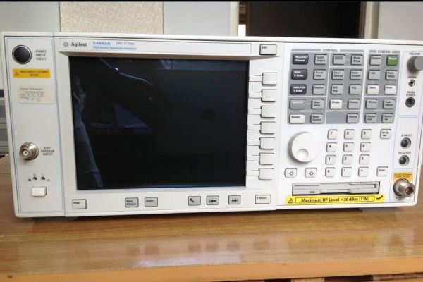 ݂Agilent E4443A lVx