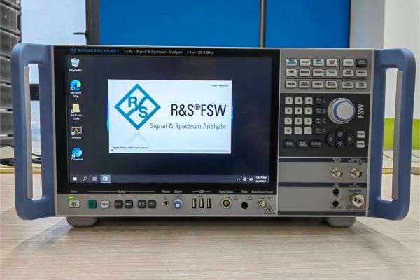 R&S FSW26 ̖clVxF؛